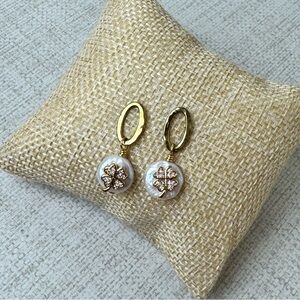 Brass Pierced Earrings Pearl Dangle with Rhinestone Clover Motif